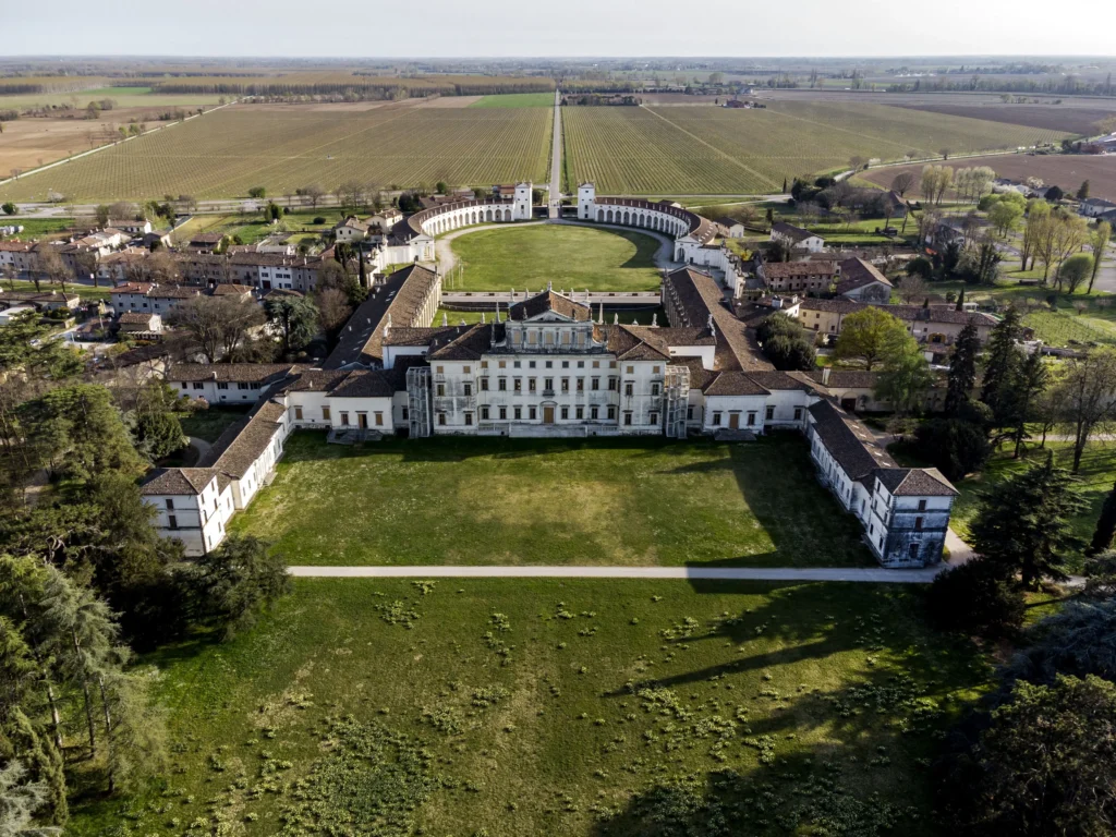 Villa Manin vista dall'alto